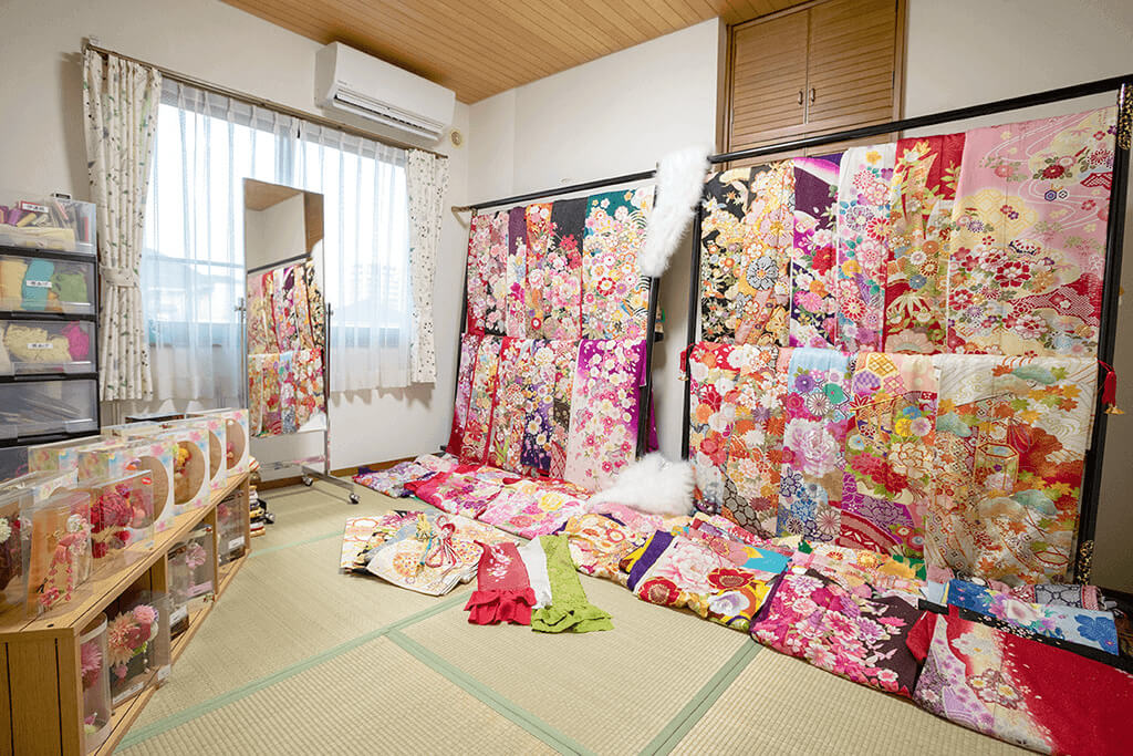 フォトスタジオ若葉の衣裳ルーム「Cobaco（コバコ）」の室内写真